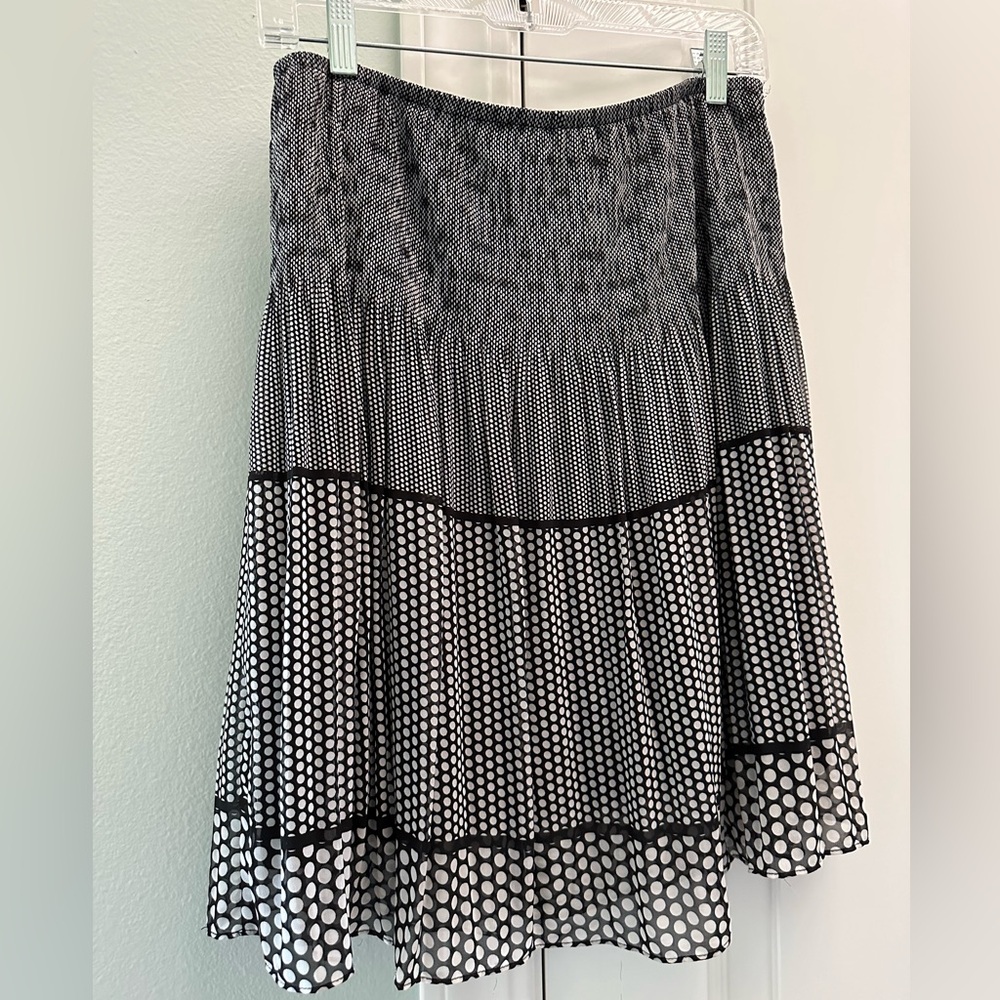 Max Studio Black & White Polka Dot Skirt, Pull On, Size M - Picture 2 of 5